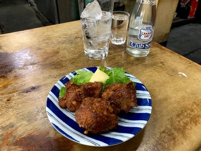 Izakaya Hopping in Oji, Tokyo: Midday Drink at Retro Bar with Showa-Era Vibes