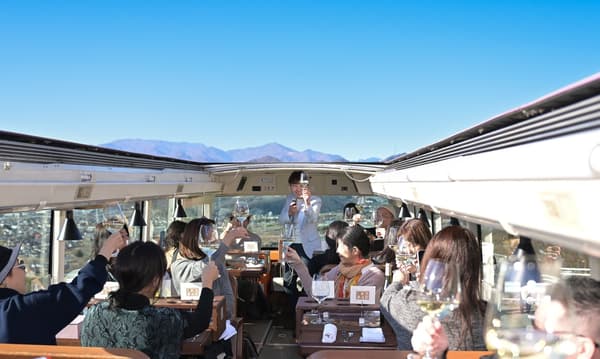 Aperitivo on the bus