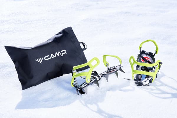 Crampones de 12 puntas