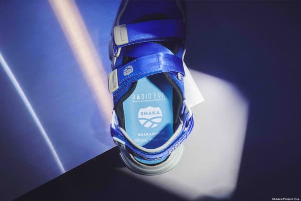 RADIO EVA x SHAKA logo on the insole