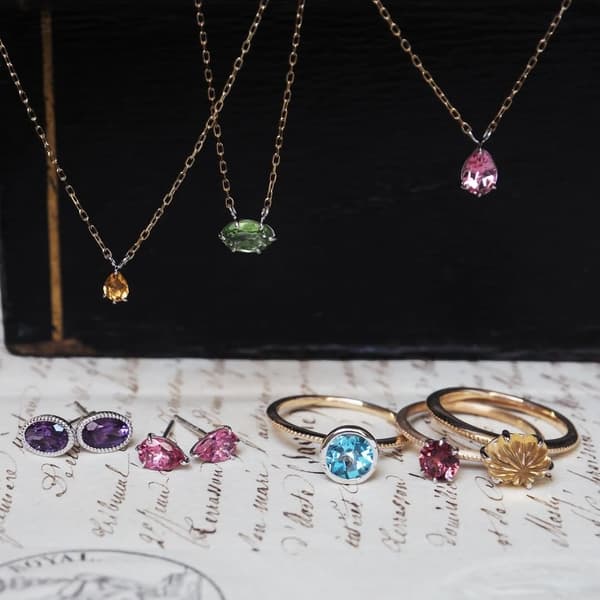 Opciones de joyería de pedidos personalizados