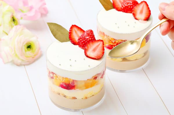 White Day Strawberry Parfait
