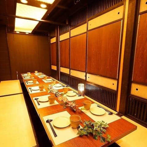Private room seating at Hananeya (3)