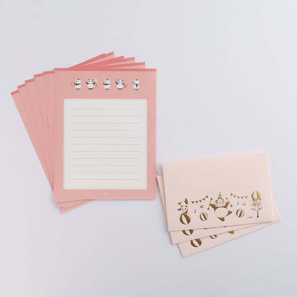 Juego de cartas con diseño de circo