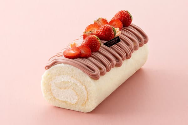 Hinamatsuri Roll Cake