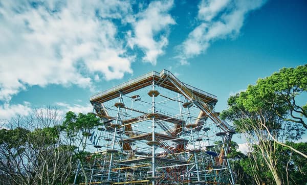 Instalación atlética Banpaku BEAST