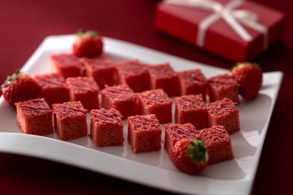 Strawberry chocolate cake