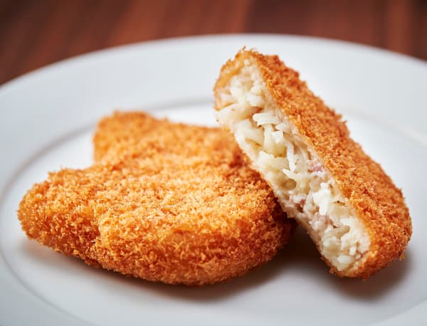 Nyanko Rokke croquette with bacon and potato filling