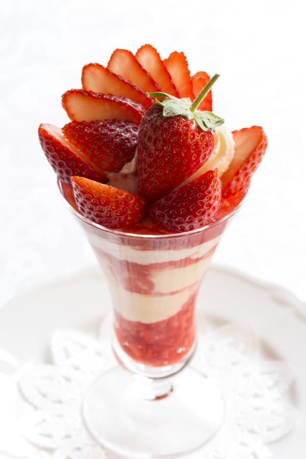 Parfait especial de fresa Fukuharu-ka de la ciudad de Kagamiishi, prefectura de Fukushima