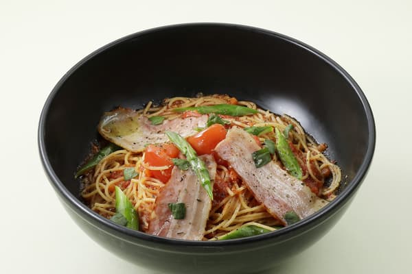 Supajiro – Bacon and Asparagus Marinara Sauce Spaghetti