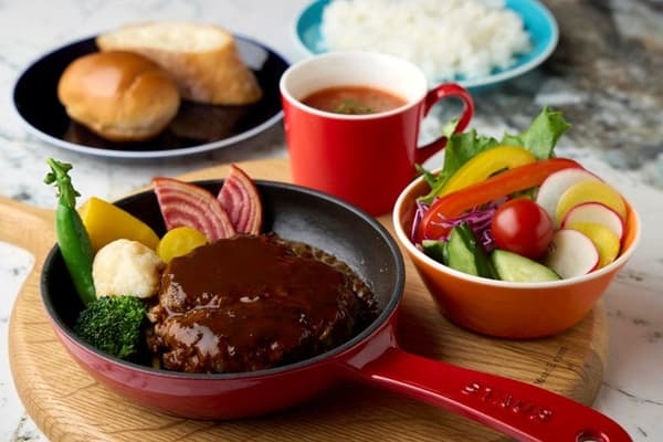 อาหารกลางวัน