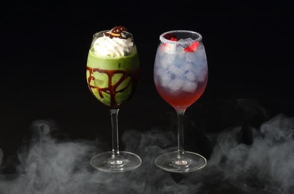 WICKED: Spellbinding Sip ~Enchanting Sip~ (left) WICKED: Bubble of Brilliance ~Sparkling Bubbles~ (right)