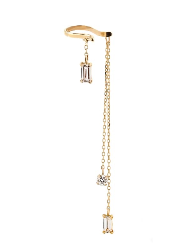 Vista frontal del brazalete de oreja colgante con corte baguette de diamante de laboratorio VARIÉLLE K10YG