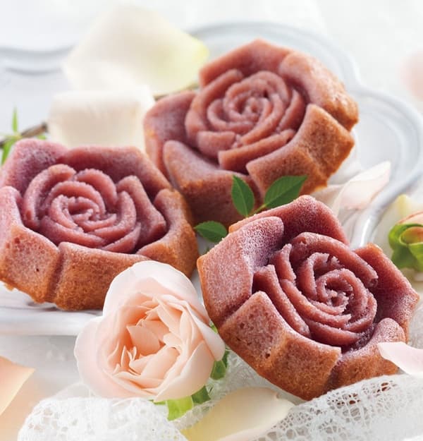 Rose Financier