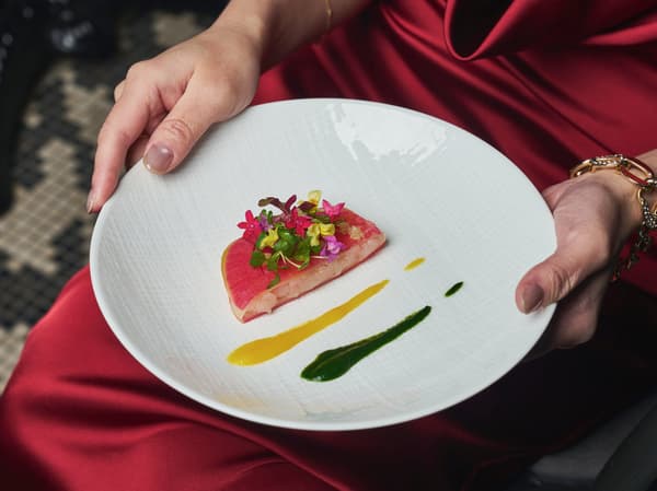 Sweet shrimp tartare with turnip ravioli