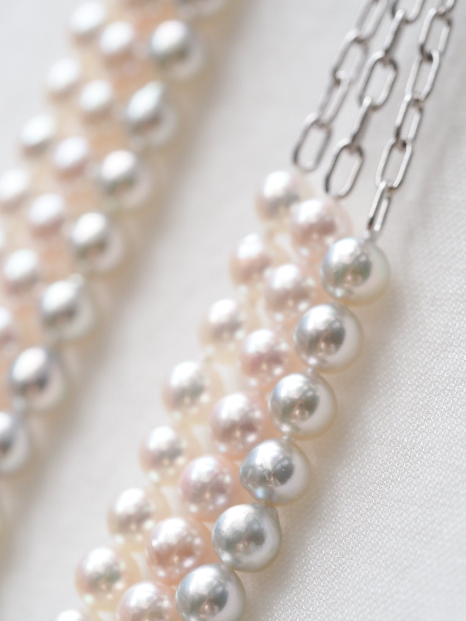 Perlas con varios colores y brillo