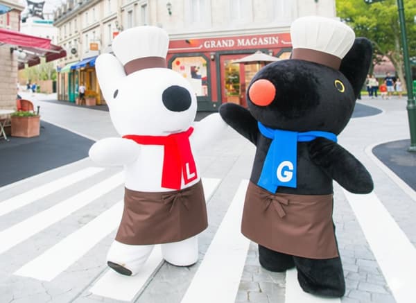 Chocolatier Costume Greeting