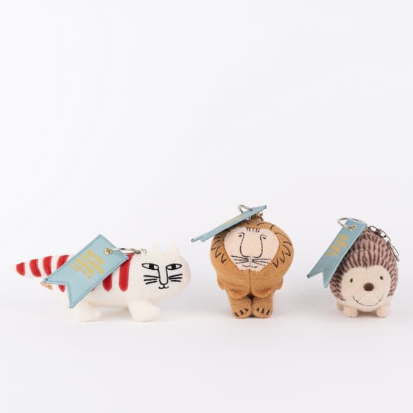 Mikey (ซ้าย), Lion (กลาง), Hedgehog (ขวา)