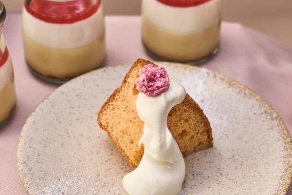 เค้กเชอร์รี่ชีฟอง (เฉพาะอาหารกลางวัน)