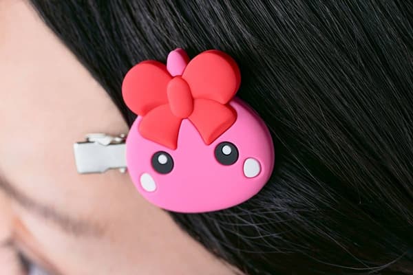 Hair clip with understated everyday cuteness