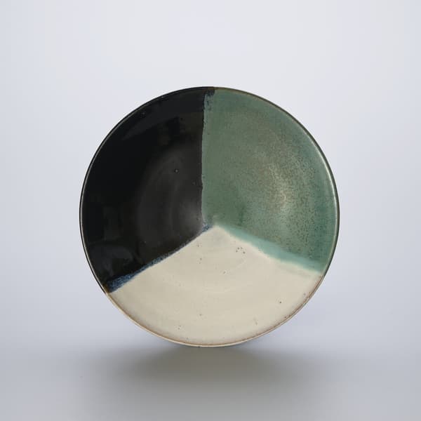 Green Glaze, White Glaze, Black Glaze Three-Way Divided Plate, 1957, Tottori Folk Crafts Museum Collection