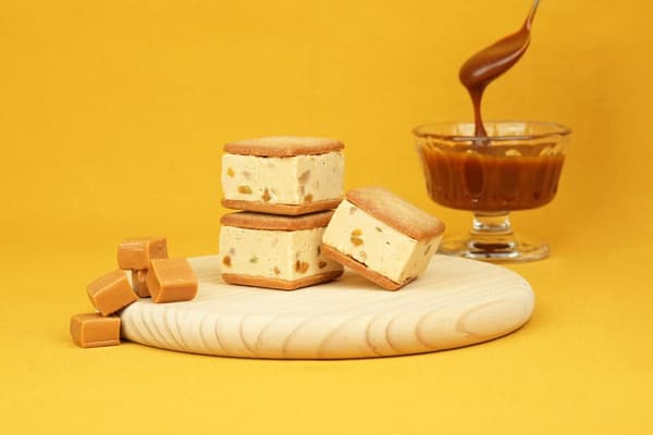 Primer plano de CASSATA Sand caramelo