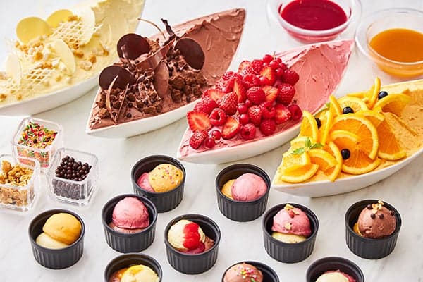 Live-steamed dim sum