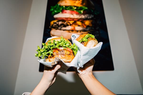 SHOGUN BURGER Stores