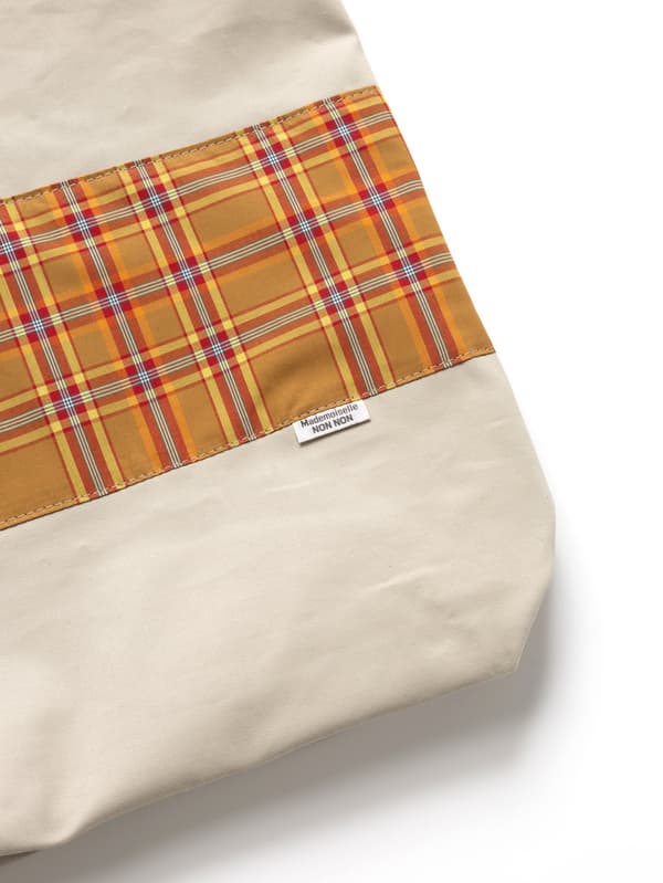 Bag featuring the Non Non label