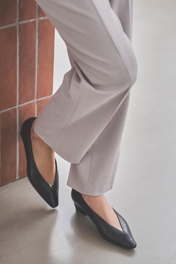 포인티드 토 블록 힐 펌프스