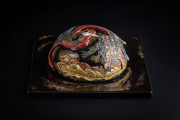 Karya keramik Nohara “Hokusai to Eat”