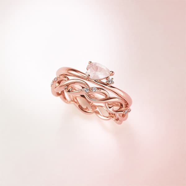 SAKURA Collection ring detail