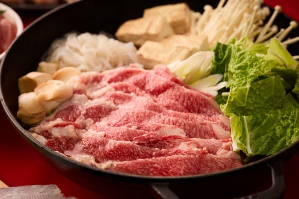 Sukiyaki de ternera Omi