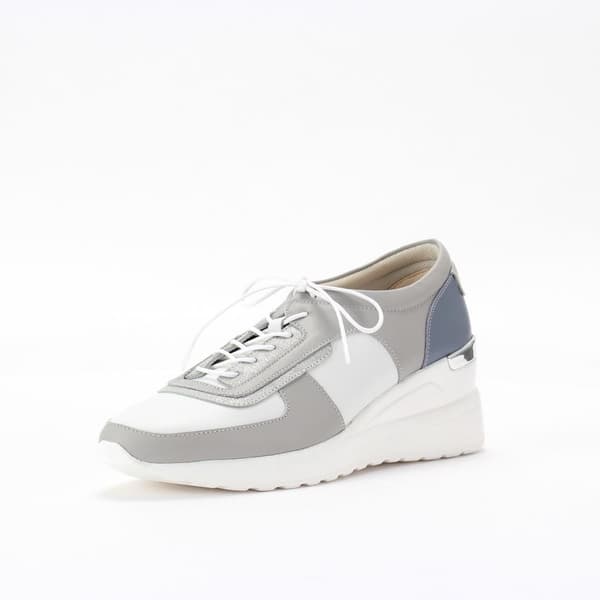 Zapatillas de cuña en azul y blanco