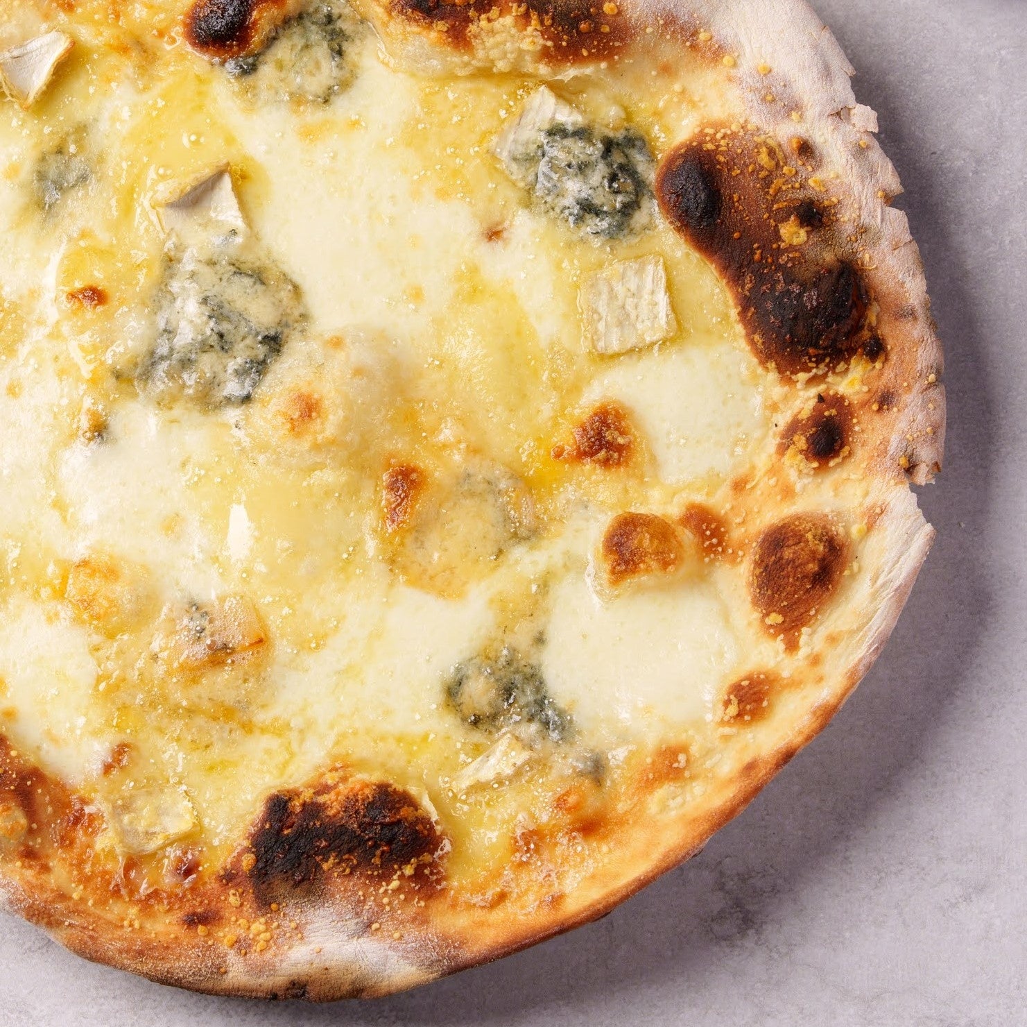 콰트로 포르마지 피자