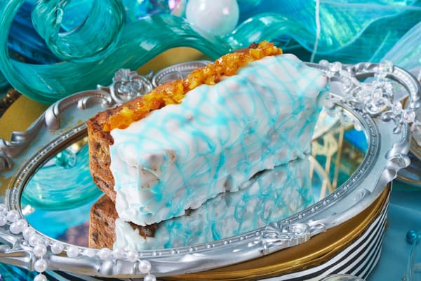 신비로운 수중 세계로