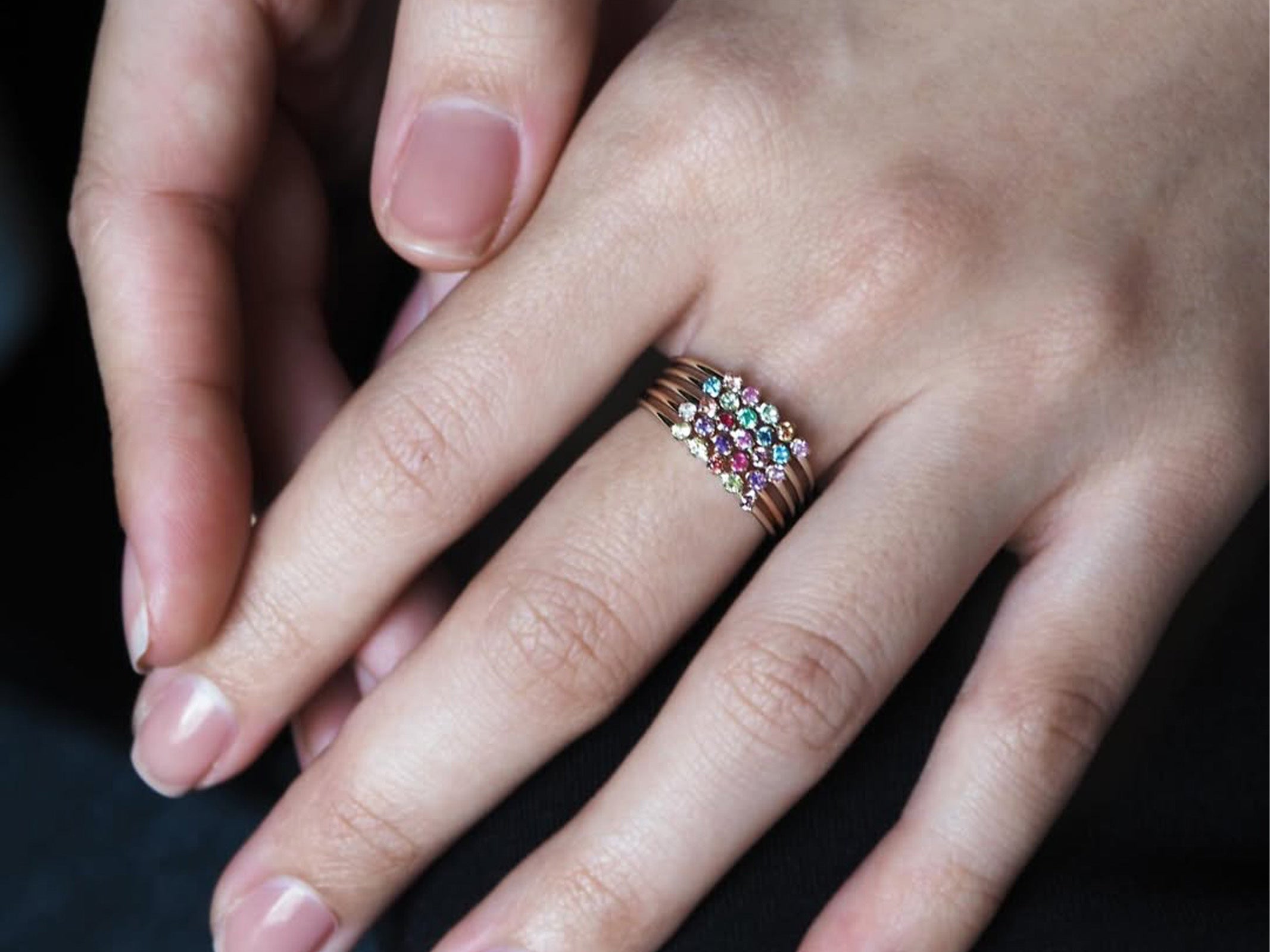 ความประทับใจที่แตกต่างเมื่อซ้อนกัน