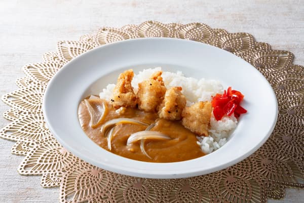 오리엔탈 카레 × 리틀월드 ‘악어 튀김 카레’