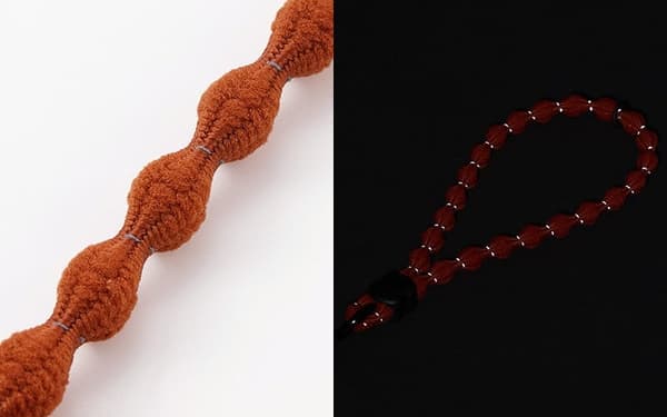 El hilo reflectante tejido en el cordón refleja la luz intensa