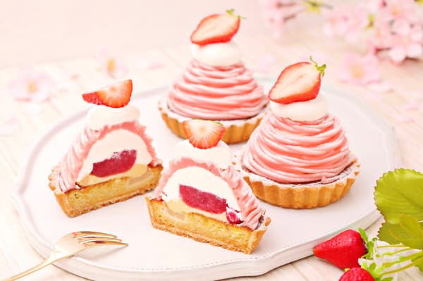 Strawberry & Sakura Mont Blanc