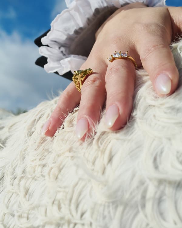 Lucky Horse Double Finger Ring