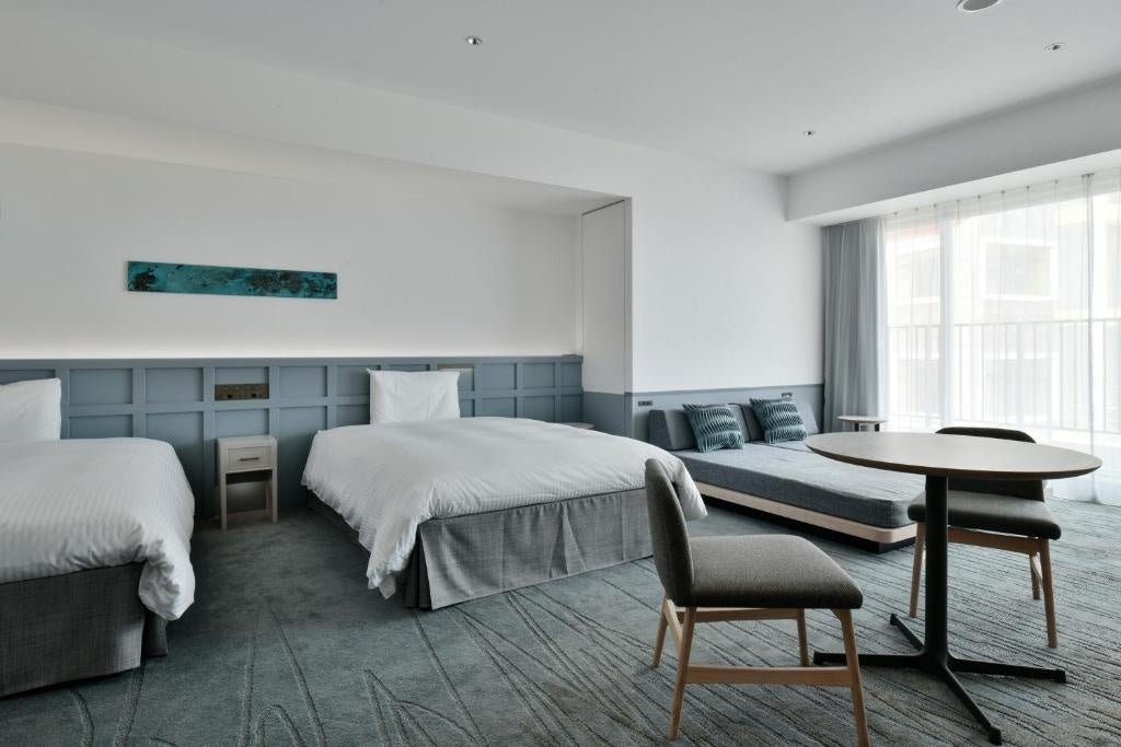 Lequ Okinawa Chatan Spa & Resort interior