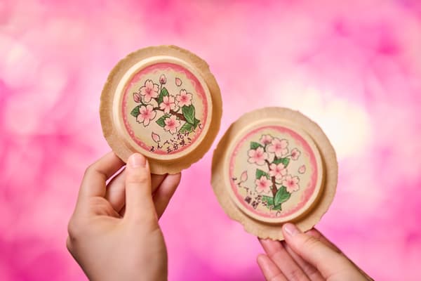 Galleta de la fortuna de flores comestibles