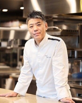 Chef del restaurante Bellustar Munehiro Takesue