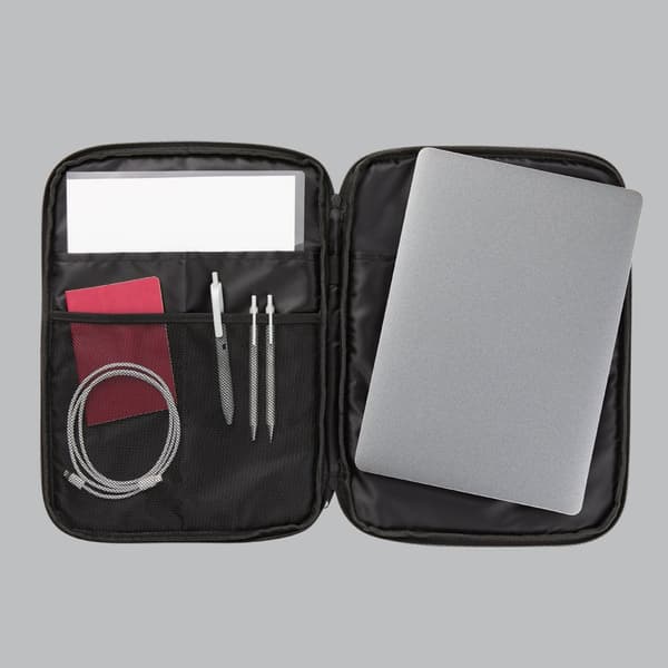 검은 고양이 A4 멀티 케이스 내부