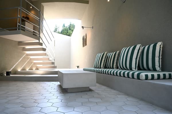 Blanc terrace with heated pool