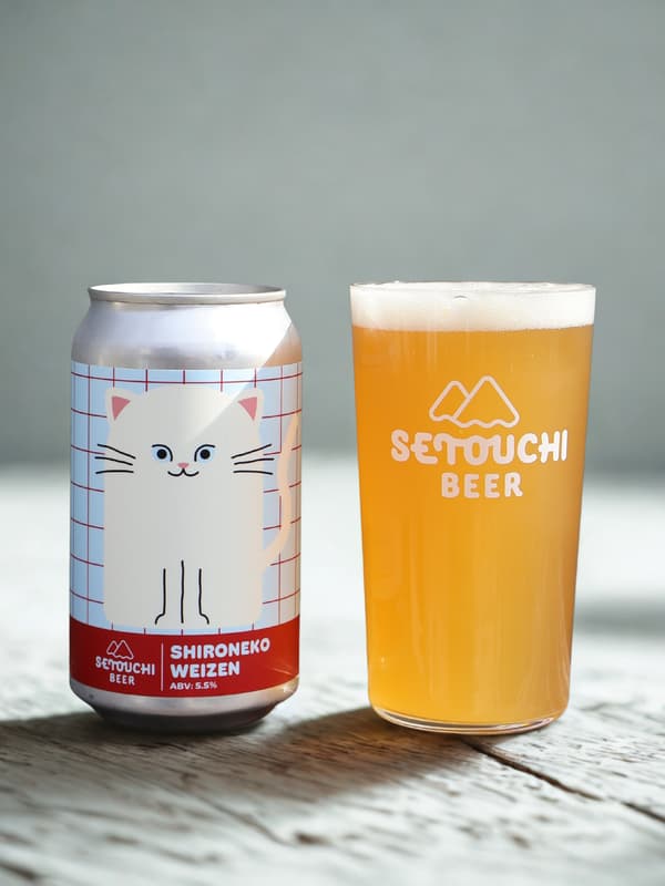 El líquido tiene un color suave. Marida bien con comidas como la salchicha blanca.