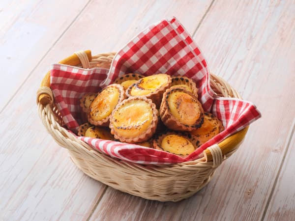 Egg Tart Made with Amatake Eggs