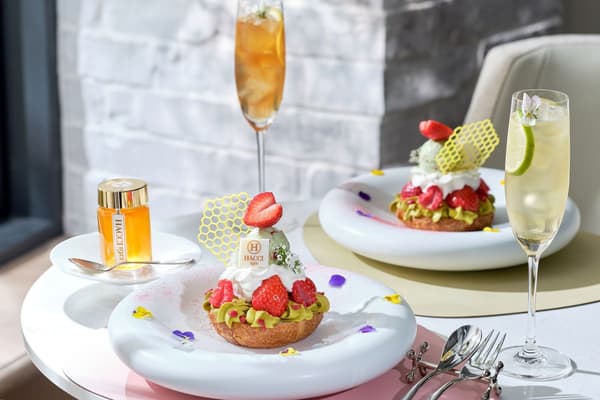 피스타치오 베리 크루아상 부케