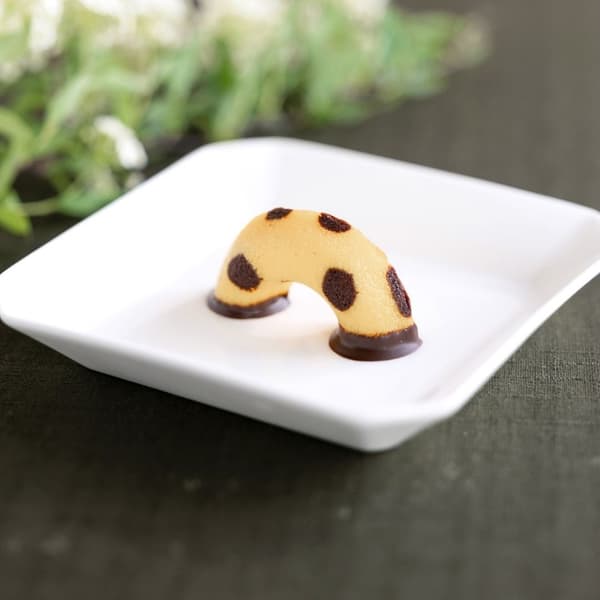 长颈鹿图案柠檬玛德莲